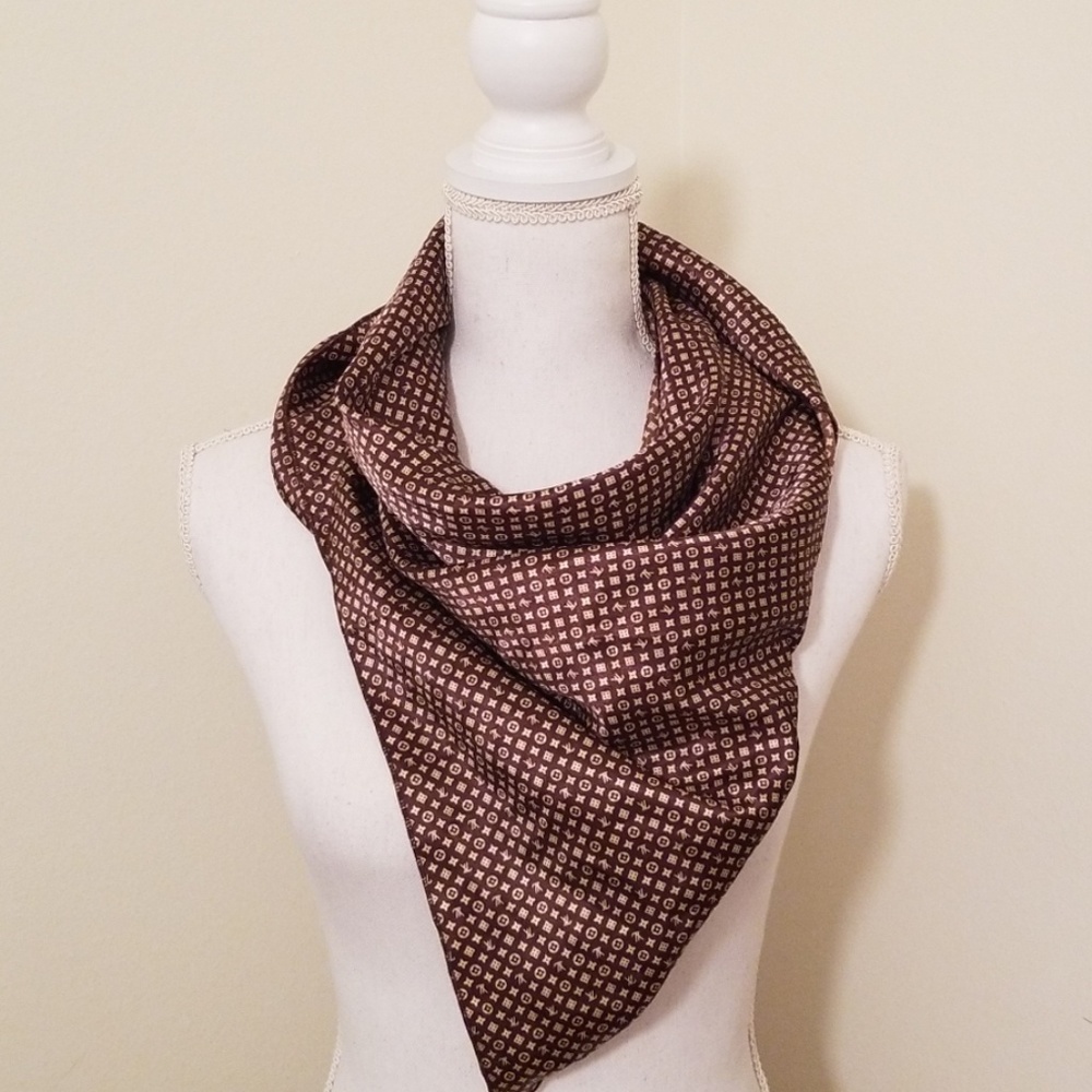 Brown and gold blanket scarf